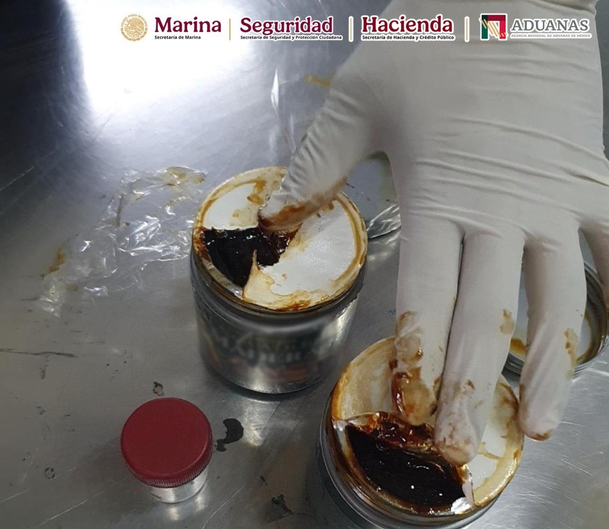 ¡ALERTA EN EL AICM! MARINA Y ANAM ASEGURAN MÁS DE 900 GRAMOS DE EXTRACTO DE AYAHUASCA