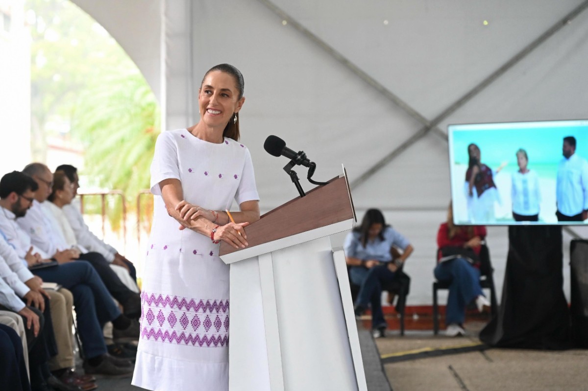 Claudia Sheinbaum anuncia decreto para fomentar el ecoturismo en Mahahual, en coordinación con las comunidades