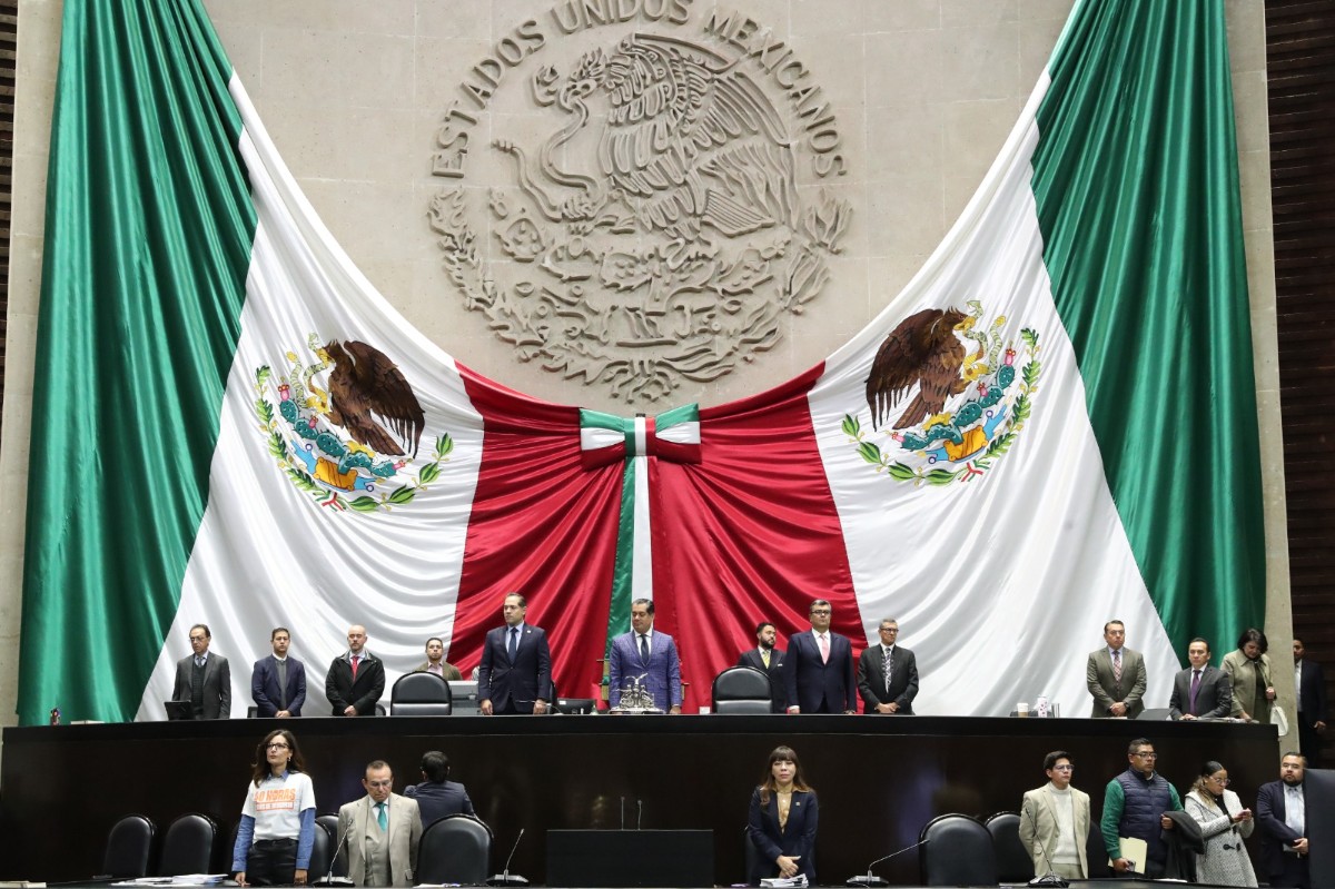 DIPUTADOS APRUEBAN REFORMA DE JORNADA LABORAL CON REDUCCIÓN GRADUAL