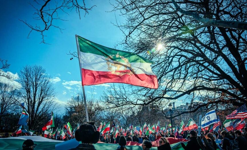 IRÁN SE RETIRA DE DIÁLOGO CON EU, DESPUÉS DE QUE TRUMP EXTENDIERA EL ALTO AL FUEGO