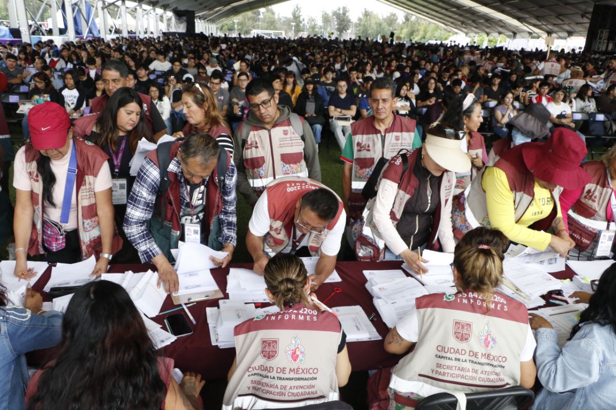 MOVILIDAD GARANTIZADA: MÁS DE 20 MIL UNIVERSITARIOS RECIBEN NUEVA BECA EN CIUDAD DE MÉXICO
