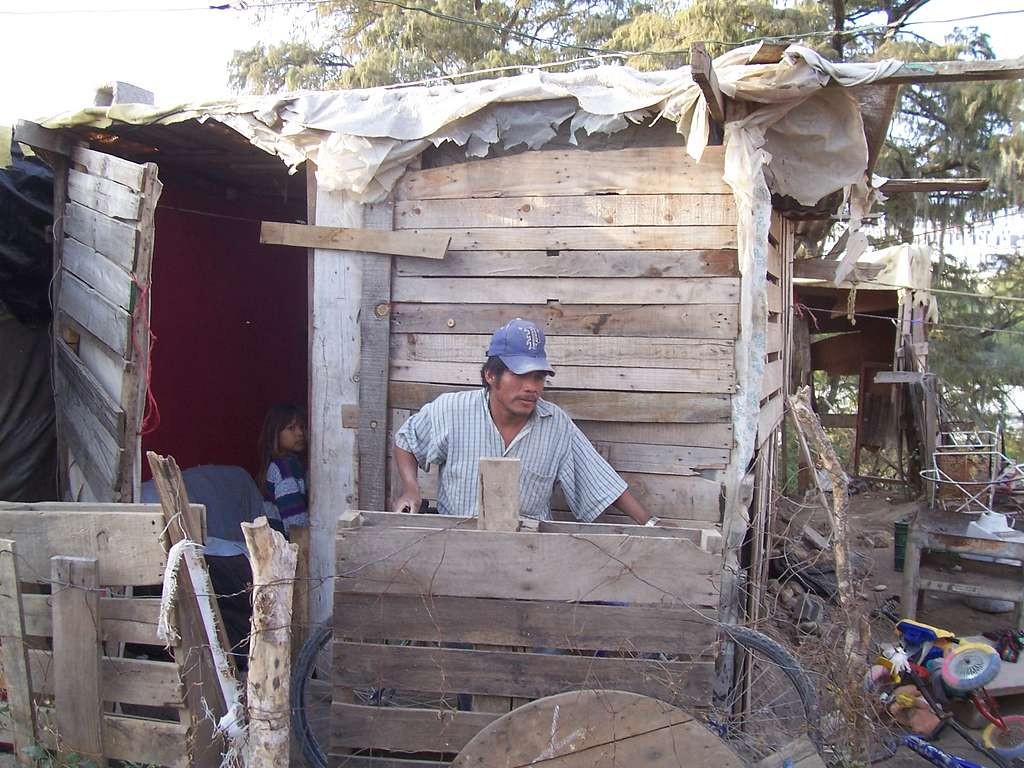 POBREZA LABORAL CAE A MÍNIMO HISTÓRICO EN MÉXICO; DESEMPLEO SE MANTIENE EN 2.6%