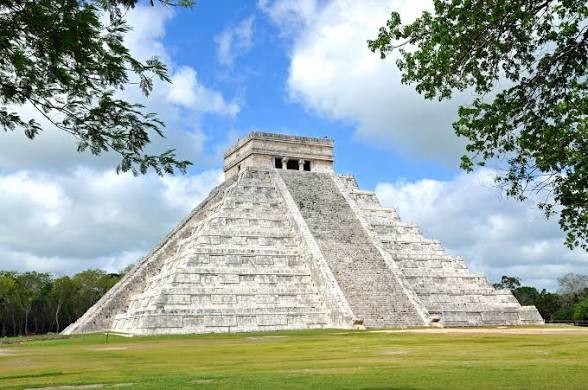 REFUERZAN SEGURIDAD EN CHICHÉN ITZÁ Y UXMAL TRAS ATAQUE EN TEOTIHUACÁN