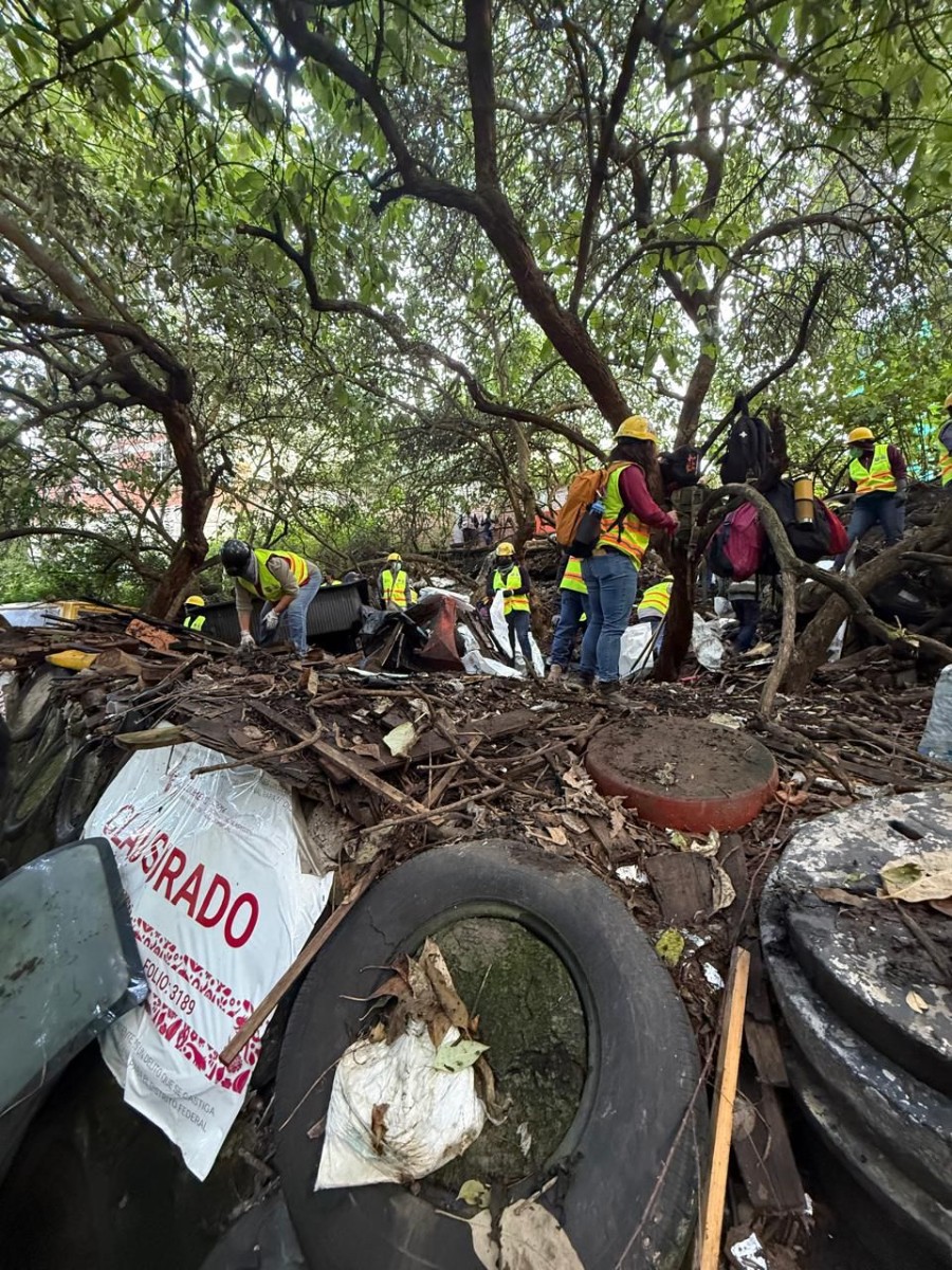 SEDEMA RECUPERA Y LIMPIA ÁREA DE VALOR AMBIENTAL EN BARRANCA DE JALALPA