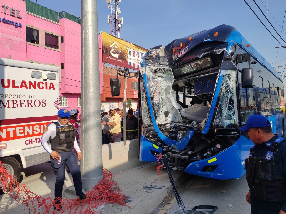 SEIS LESIONADOS POR CHOQUE DE TROLEBÚS EN CHALCO RECIBEN ALTA; DOS SIGUEN HOSPITALIZADOS