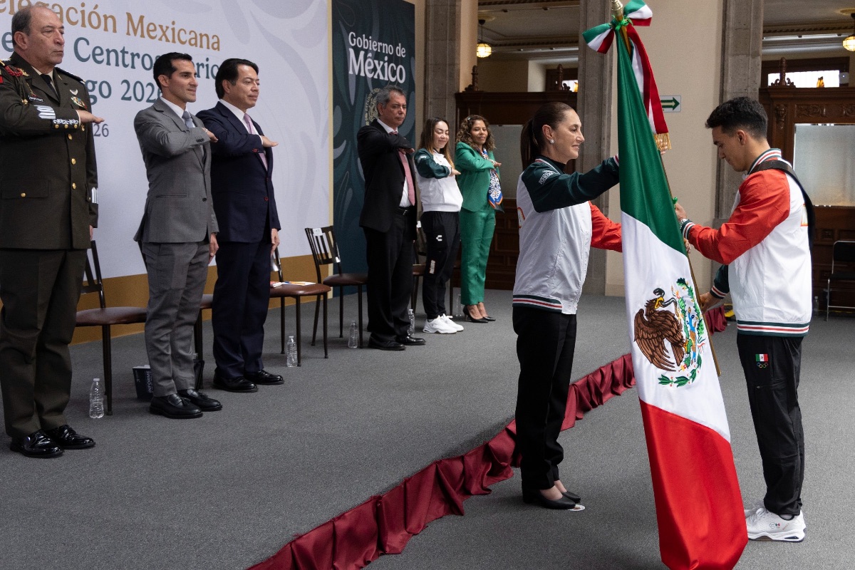SHEINBAUM ABANDERA A DELEGACIÓN MEXICANA RUMBO A JUEGOS CENTROAMERICANOS DE SANTO DOMINGO 2026