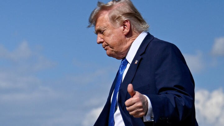 TRUMP DESCARTA EXTENDER ACUERDO CON IRÁN Y AMENAZA CON MÁS PRESIÓN SOBRE TEHERÁN