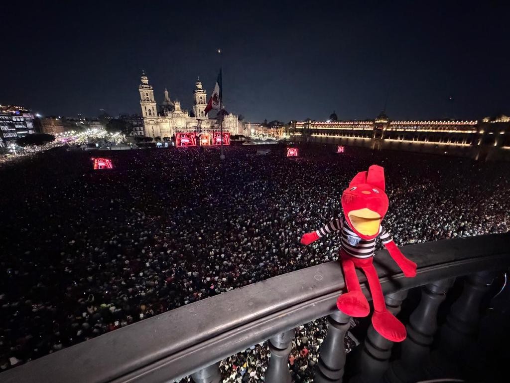 “¡TULIO, ESTAMOS AL AIRE!”: 31 MINUTOS DESBORDA EL ZÓCALO CON MÁS DE 200 MIL FANS